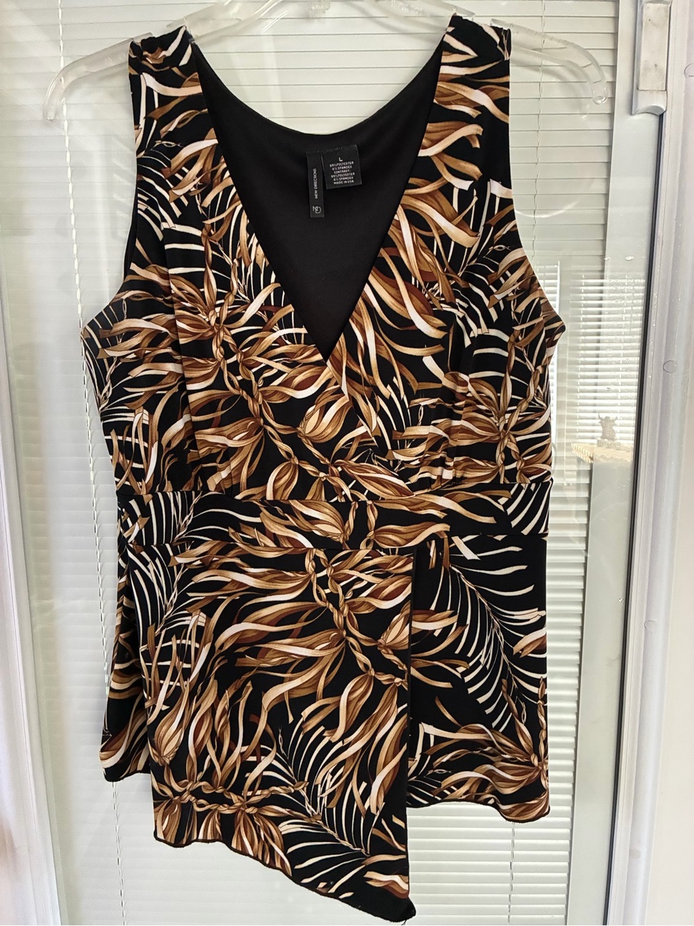 new directions Black Brown Leaf-Print Sleeveless V-Neck Top